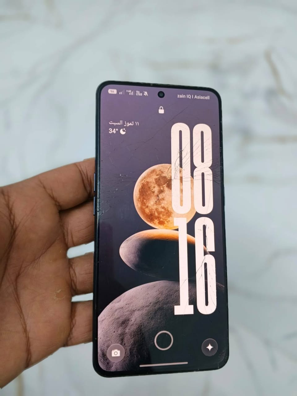 من رخصت الادمن هاتف Realme GT Neo 5 SE
ذاكره 1تيره رام 16 
معالج Snapdragon 8+ Gen 1OLED
الشاشهOLED 1.5k 
بطاريه 5500ملي امبير
شحن سريع  100w
ببجي 90 فريم 
سماعه ستريو صوت نقي 
الجهاز مكفول من عطل او تصليح فقط بي فطور بالكلاسه الفوكانيه مال الشاشه مثل ما موضح بالفيديو 
شاشته وكاله عند الرصن ب٥٠الف تريد تبدلها تريد تبقيها بكيفك بس اي مشكله مابي جهاز تاخذه ضمان شهر الك 
السعر ٢٠٠الف قفل 
مكاني حله شارع 80 
للتواصل وتساب ***********
