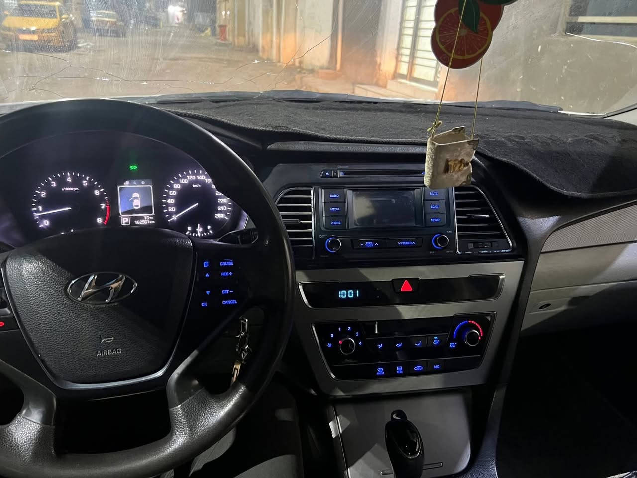 سوناتا 15خليجي كفاله عامه  عدا ملاحظات بسيطه رقم ميسان
ماشيه 162كم  حقيقي
كشنات جلد كهربائي
ثلاث أنظمة قياده
تبريد تدفئه
حساس خلفي
مكينه 2400دوش المرغوب
للاستفسار الاتصال
***********
