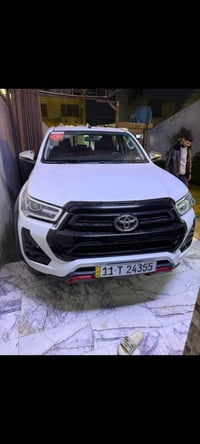 بيكم هايلوكس 2024 المحرك:- ٦ سلندر الون:- اابيض  فئه:- SAS ماشيه السيا...