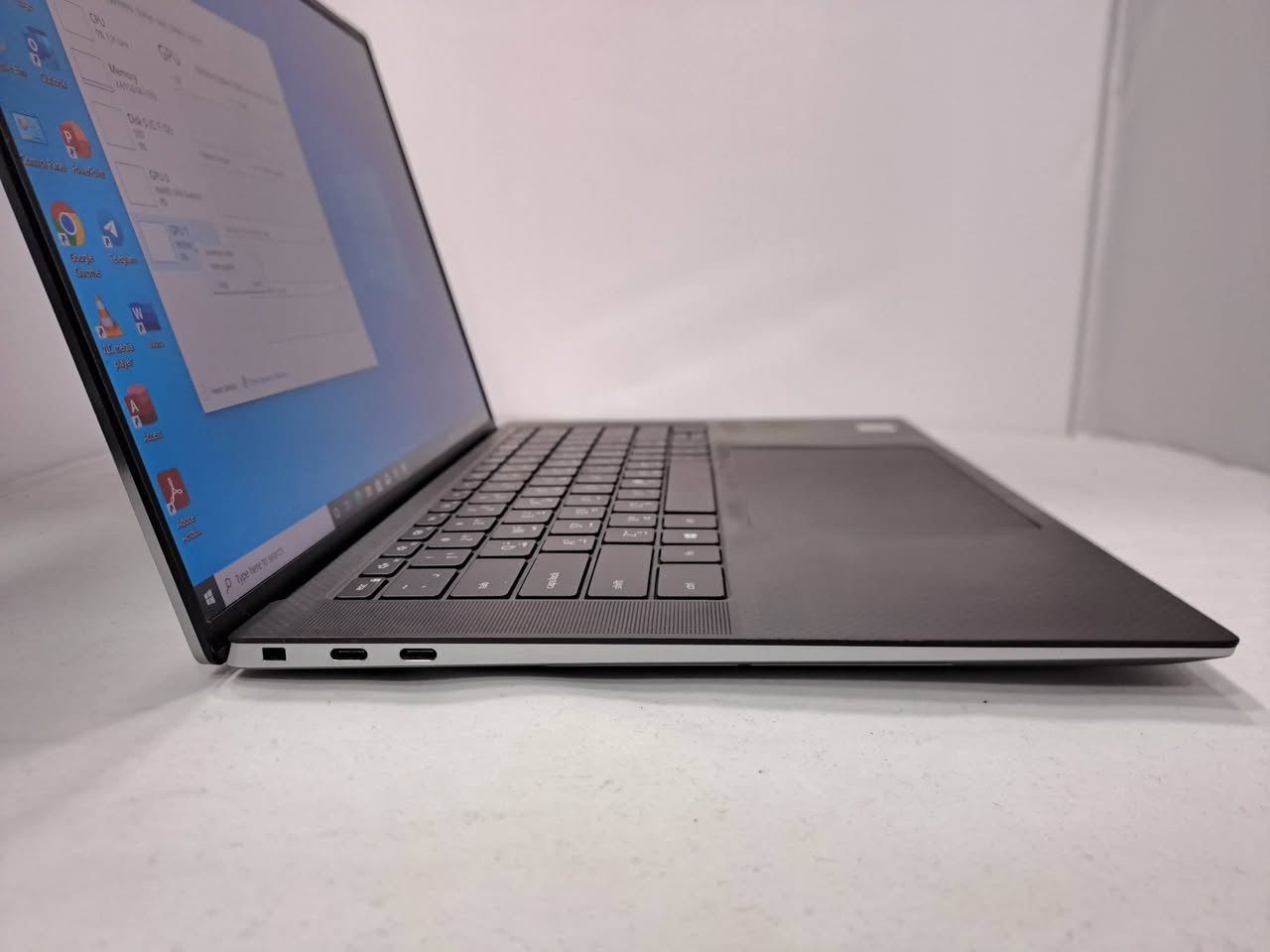 💻✨ قوة الأداء... وأناقة التصميم في جهاز واحد!

🔥 DELL PRECISION 5550 🔥

✅ المواصفات:
⚙️ Core i7-10th H
💾 RAM 16GB
⚡ SSD NVMe 512GB
🎮 NVIDIA Quadro T2000 Max-Q 4GB
🖥️ شاشة 15.6" FHD+ IPS

🌟 المزايا:
✔️ كيبورد مضيء
✔️ بصمة
✔️ Windows Hello

🎁 الملحقات مجاناً:
🔹 شاحن أصلي Type-C
🔹 ماوس
🔹 حقيبة

🚚 توصيل مجاني لجميع المحافظات

📍 مكتب الشهد – أجهزة مختارة بعناية، جودة مضمونة، وخدمة تستحق الثقة.

------------------------------------------------------------------------
💳 متوفر خدمة البيع الإلكتروني عن طريق الماستر كارد

📲WhatsApp:***********

 
📍افرع المكتب  :
الموصل- المجموعة الثقافية -قرب شركة كورك
الموصل - المجموعة الثقافية - مجمع الرضوان التجاري                         
الموصل-الزهور- قرب مطعم سيدتي الجميلة
📍📍📍📍📍
اوقات الدوام الرسمي من الساعة 9:30 صباحا الى 8 مساءاً🕞🕞
                           🟠🚕🚕🚗🟡
 
#مكتب_الشهد 
#الموصل 
 #اربيل 
#زاخو 
#السليمانية 
#بغداد 
#لابتوب_اوربي 
#Laptop 
#Hp 
#lenovo 
#dell
