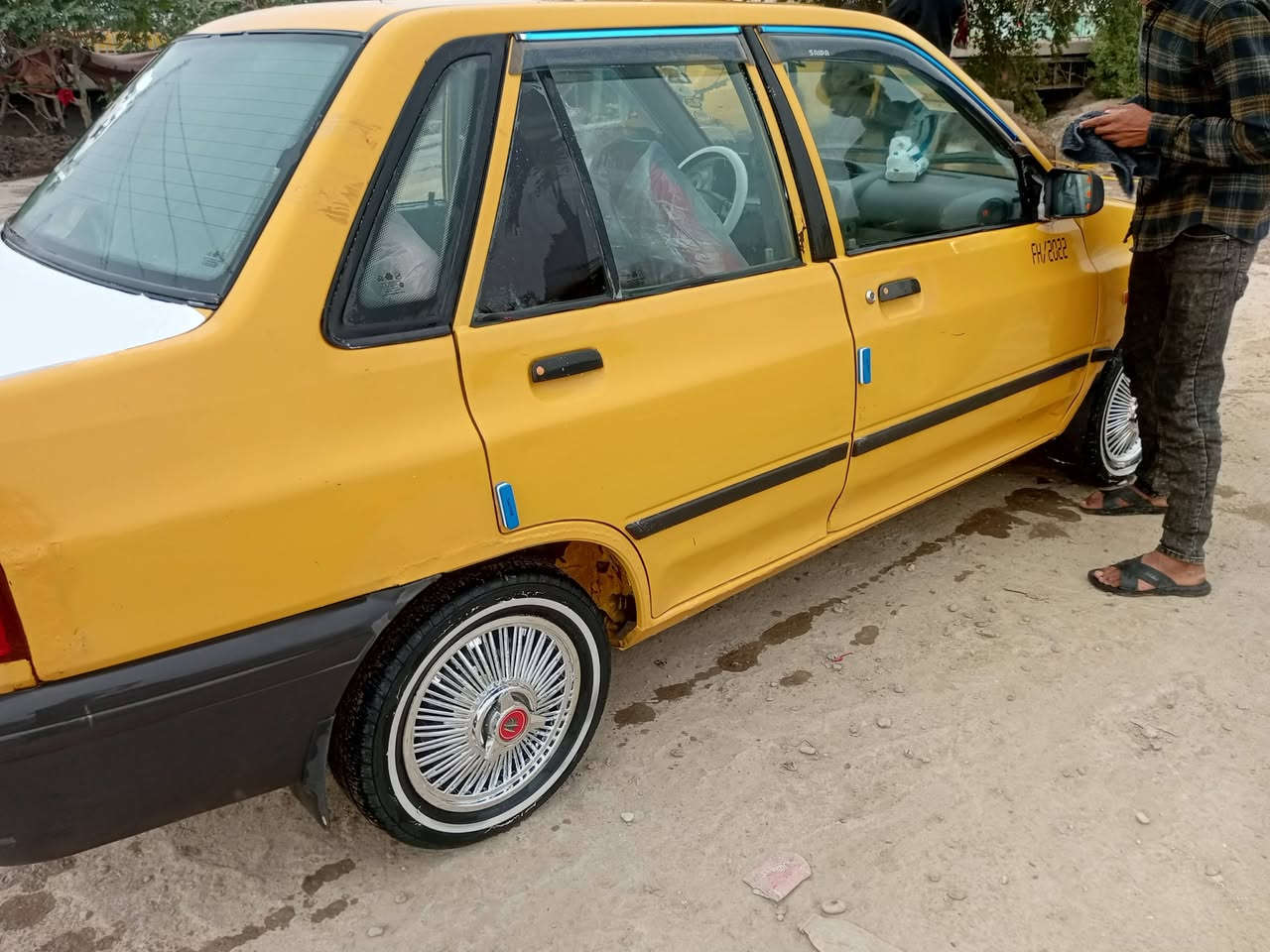 سلام عليكم 2012مكفوله معمره بيدي كبل الشارع***********
