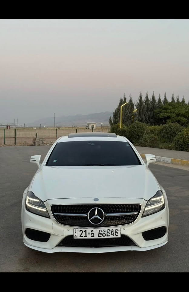 السلام عليكم اخوان
ميرسيدس بينز. CLS 350 شركة BCM خليجى وكالة

موديل 2012

مكينة ستة سلندر حجم 3.5 مرغوب سيارة ما بي نقص للمواصفات فول فول سيارة مکفول كلين تايتل بدون سبوغ بدون ايرباك بدون شخط زيرو ماشاالله .
کیر محرک کهربائي بشرط  مو مفتوح
186 الف ماشي 

تبديل دعامية امامي و خلفي موديل AMG 2016

السعر 198$مجال 

والتفاصيل - ***********
