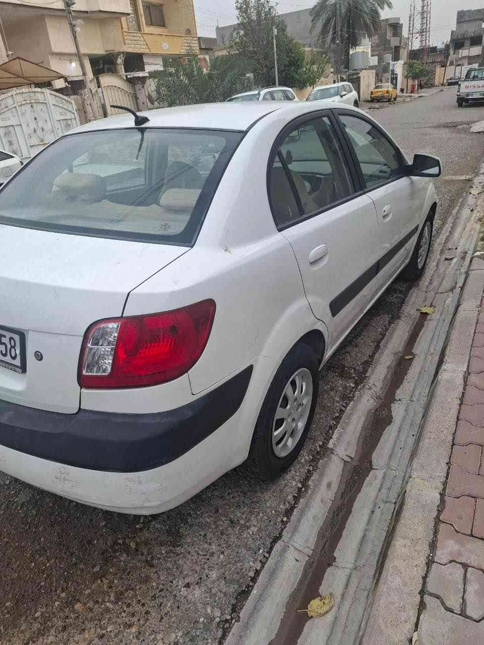 كيا ريو للبيع 
2009 حجم المحرك 16
بيه 3 قطع امامي
رقم سليمانية دولي شرط التحويل 
بيه دفتر بانزين 
كير محرك شرط 
مكان السيارة كركوك 
سعر 83 وبي مجال 
رقم الهاتف ***********
اني مكلف بنشر اي استفسار خابر الرقم كركوك, العراق
