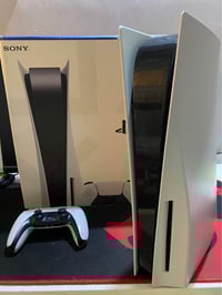 PS5 • حالة ممتازة • يد أصلية