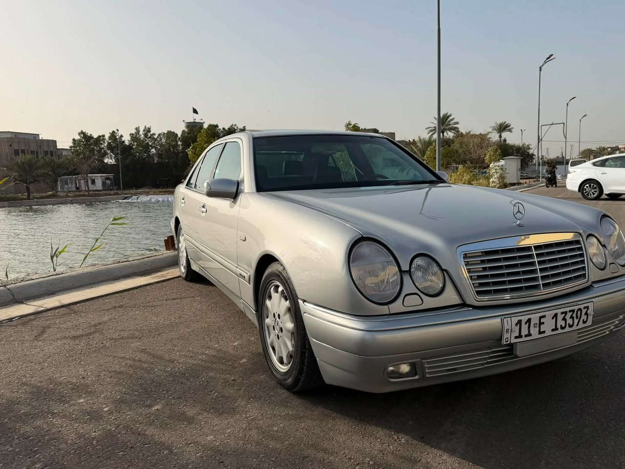 موديل 96 حجم 320 خراطيم افنكارده سياره فول موصفات كشنات كهرباء خزن برده كهرباء مري شفط زنون بلادي عالي ناصي معروفه موا صفات افنكارده سياره بدون حادث فقط صبغ جماليه سياره جاهزه مكينه كير تبريد كوله جاهز خير من الله رقم بغداد دولي شرط تحويل سعر 105 بيها مجال ستفسار *********** مكان سياره بغداد بلديات
