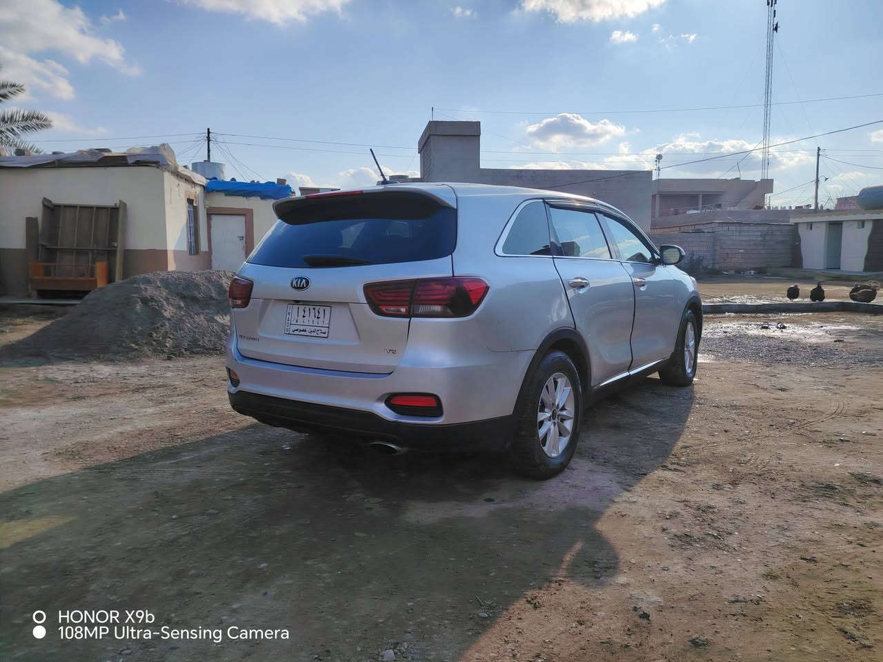 سورنتو وارد أمريكي
الموديل:2020
الحاله:اربع قطع بدون دواخل
اللوحات:صلاح الدين 
حجم المحرك 6V/3:5
المواصفات: 
شاشه 
تحكمات
3 قطع تبريد 
7 راكب 
لايتات زينون
لد امامي 
باقي مواصفات معروفه 
مكان السياره : صلاح الدين قضاء الشرقاط 
السعر 185 وبيها مجال للبيع او المراوس حسب القناعه 
الاستفسار على الرقم التالي 
***********
***********
