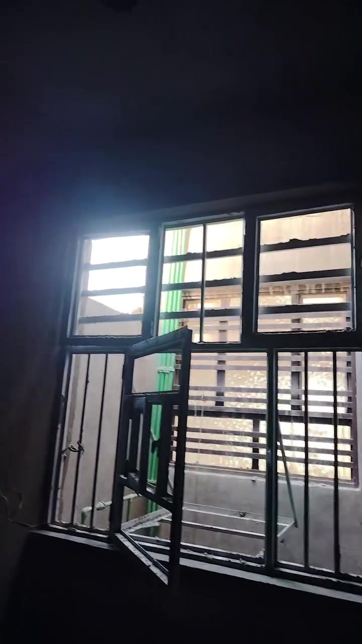سلام عليكم هاذه شغلي لبخ  مصاطر وجراه لبخ جرأه ونثر حب توصل وياي هاذه رقمي ***********
