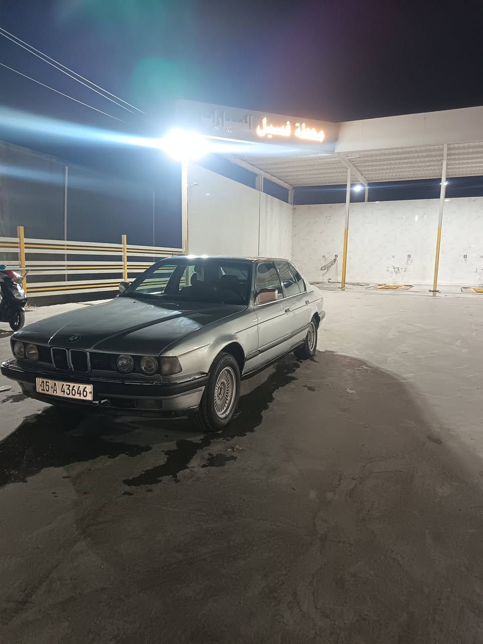السلام عليكم BMW للبيع موديل 91 735 كير ومكينه خير من الله مكينه 6 تخم تاير حداديه جديده كهرباىيات كله جاهز مابيه اي نقص السياره مصبوغه عام جماليه رقم دولي باسمي تحويل ثاني يوم داخله نضيف السعر 45وبيه مجال قليل لاستفسار لاتصال ***********
