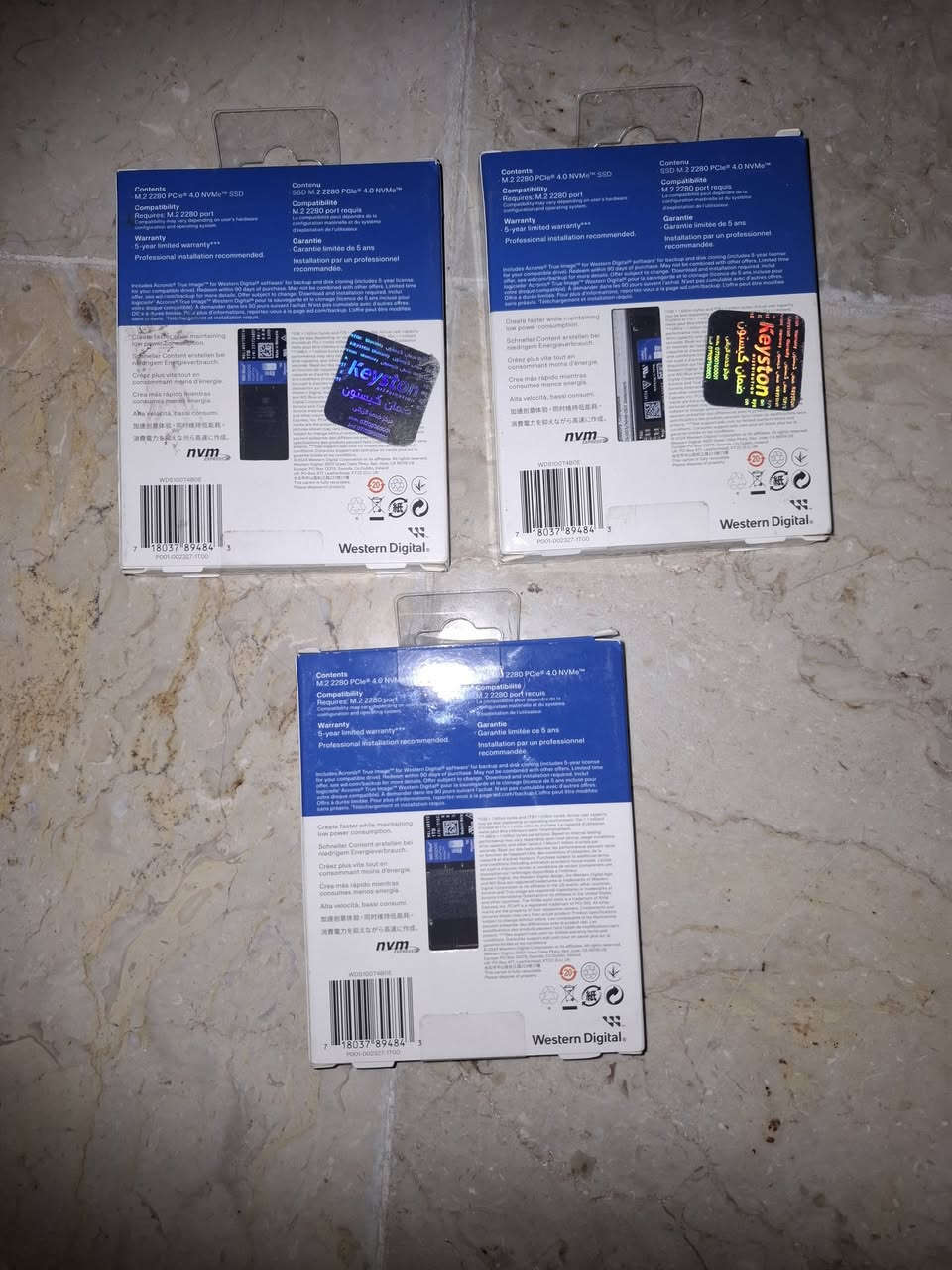 السلام عليكم هاردات اصليه جدد
السلام عليكم مكلف بالنشر اسعار قفل  
 WD 500 gb NVMe ssd  السعر 140 الف للواحد متوفر قطعتين لوك ستيكر اصلي

WD 1gb NVMe ssd  السعر 250 الف للواحد متوفر ثلاث قطع لوك ستيكر اصلي

SAMSONG 870 EVO 500gb بسعر ٣٢٥ قطعة وحدة اصلي جديد فقط مفتوح اللوك غير مستخدم نهائيا 
مكاني حي الاعلام ***********
