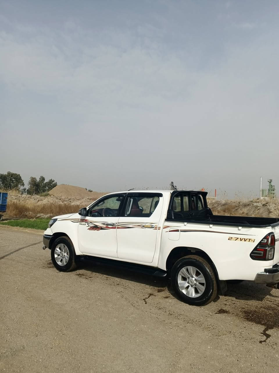 سلام عليكم هايلوكس البيع فورويل2016بيه صبق بسيط بل جاملق سياره جاهزه من كلشي تخم تأير سنويه جديده بسامينه***********مكان بغداد
