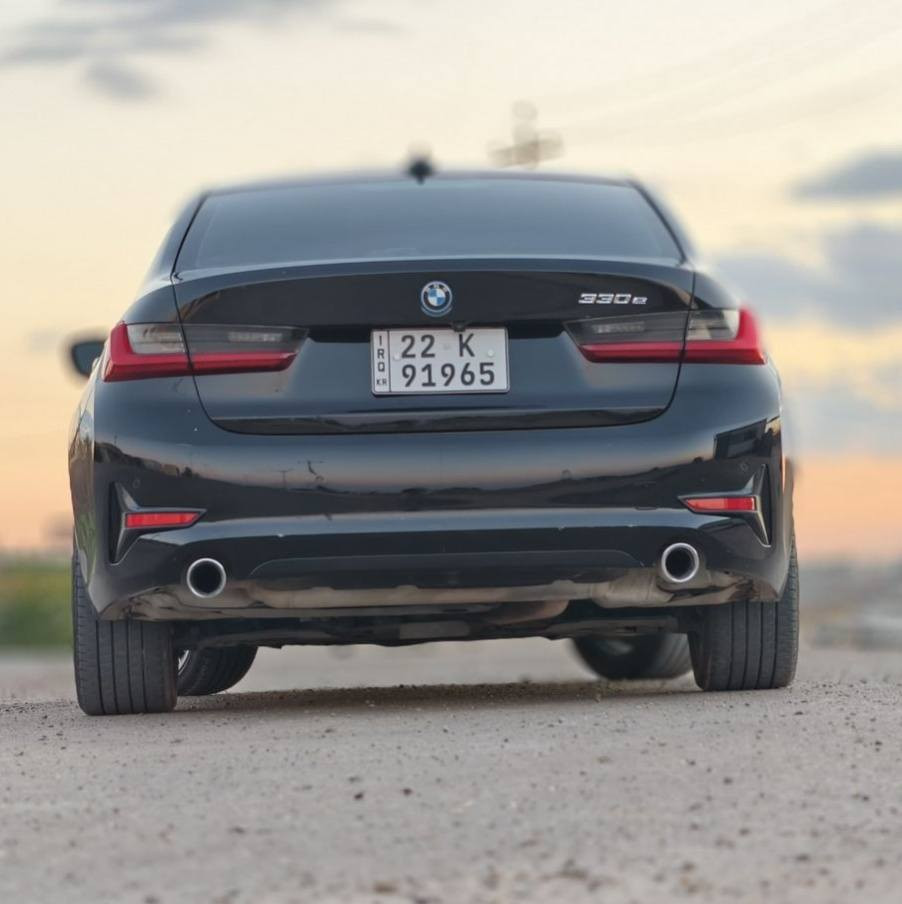 للبيع BMW 330e هايبرد بلجن موديل 2022

النوع: BMW 330e (Plug-in Hybrid)

الموديل: 2022

اللون: أسود

هايبرد بلجن (تشحن كهرباء + بنزين)

 

الملاحظات:

مغلفة ببي اف 

الممشى 90 الف كيلو 

بيها تعديل بارد خفيف ببداية البونيد (غطاء المحرك)

تبديل قطع بلادية باب السائق والجاملغ الامامي 

تعديل بالهلال الخلفي فقط من الاسفل

تبديل القطة الداخلية لباب السائق

الإيربك بيها فقط بردة 

السيارة بشكل عام نظيفة ومحركها ممتاز وهايبرد اقتصادي جداً بالبنزين.

رقم صاحب سيارة (***********
