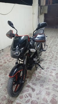 بولسر150 نيون موديل 23 ماشيه 26700 سنويه 2030 باسمي رقم بغداد ادامه كل...