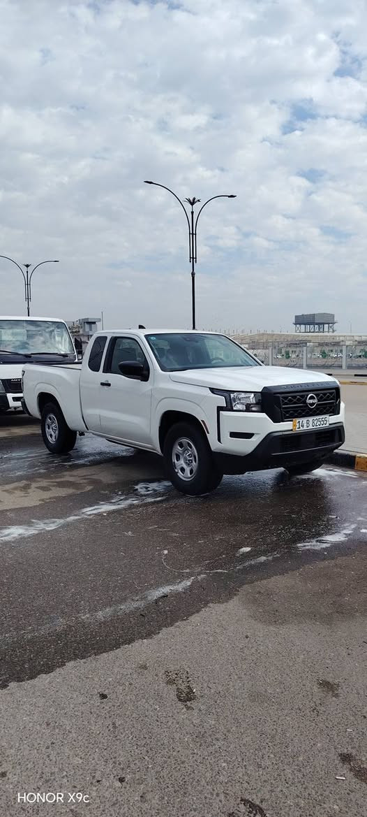 بسم الله الرحمن الرحيم
سياره نيسان فونتيره موديل 2023 قماره ونص V6
رقم بصره بسمي
وارد مريكي صور الحادث مرفوقه بل منشور
السياره ماشيه 41000
السياره غير حادث مريكه مكفوله
السعر 210 وبيها مجال
العنوان البصره دور الشرطه قرب المعارض الجديد
***********
