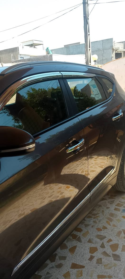 سياره توسان 2017السياره مكفولة رقم بغداد للاستفسار على الرقم***********
