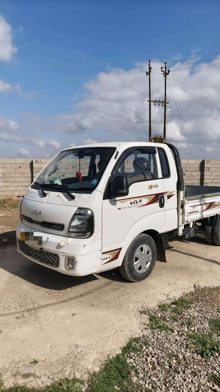 سلام عليكم كيه حمل موديل 2024 سياره بعده جديده ماشيه 39 حقيقي تايرات جدد مالت الشركه بعده بيه  رقم كركوك انگليزي .. السعر 167 وبيه مجال  .... الاستفسار اتصل ***********
