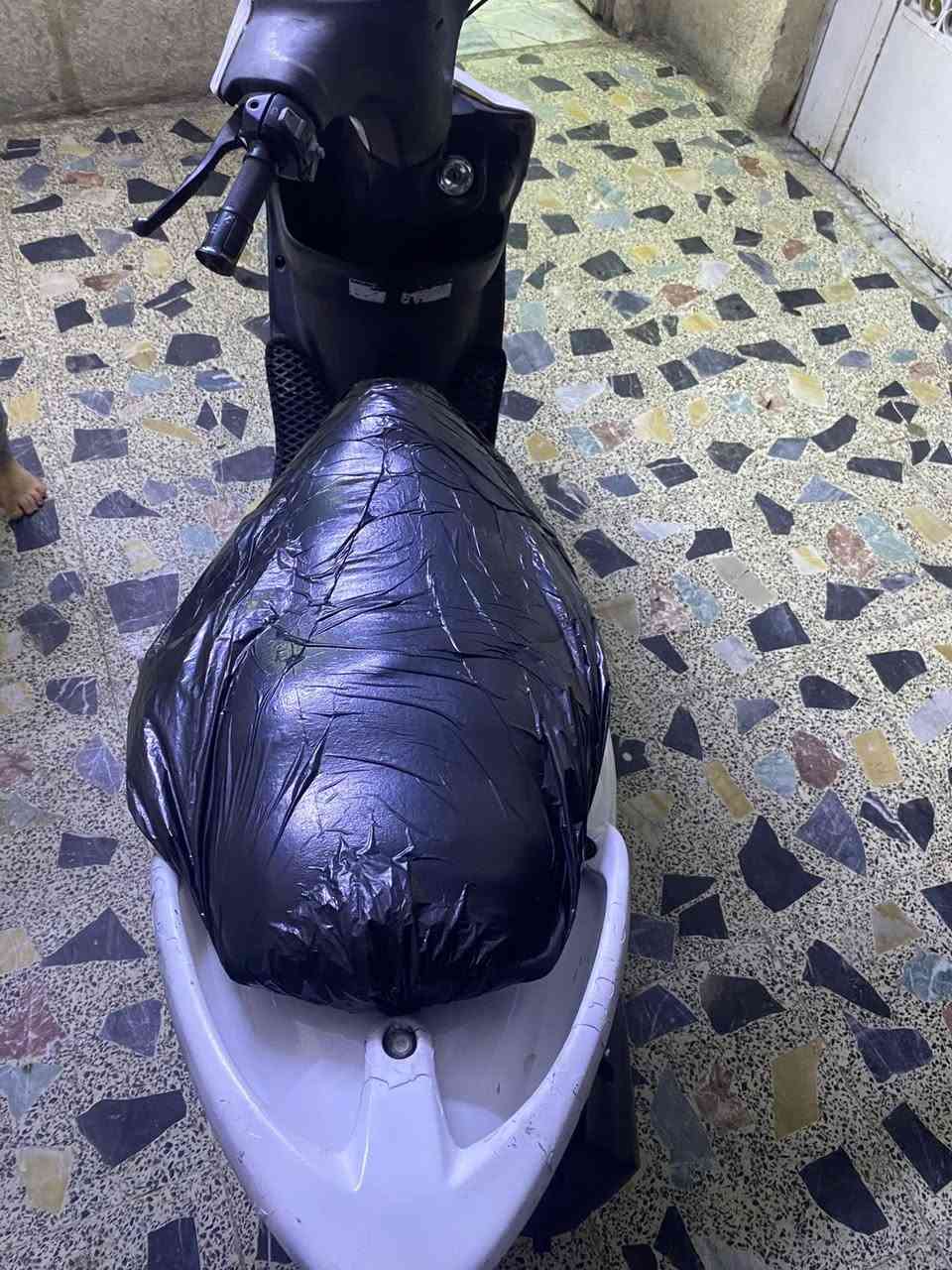 السلام عليكم دراجه ماكس عدله دراجه كهربائيات كلهه شغاله كابريترهه شويه تعبان وشاطه مال سلف عطلانه بوشه ٥٥السعر ٤٠٠وبيهه مجال مكاني ام الكبر قرب مطعم الركن السوري ***********
