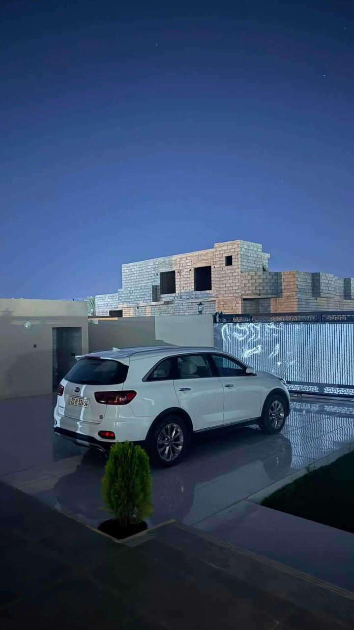 السلام عليكم
الجميلة للبيع سورنتو خليجي
2020  V6
بصمة 
شاشة كبيرة
فول مواصفات عدى الفتحة
كلين مكفولة
السعر ٢٤٠ وبيها مجال
استلام شركة زيرو على ايدي
للاستفسار الاتصال على رقم 
***********
او على خاص
