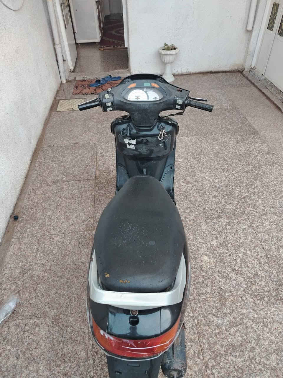 سلام عليكم ماكس فورتي ١٤٠ مكينه  ناعمه شلعه معدل حلوه كفرات ختم واحدة اي نقص مابيهة كهربائيات كامله تشغل سلف هندر  بيع او مراوس مكاني غزاليه رقم واتساب ***********
