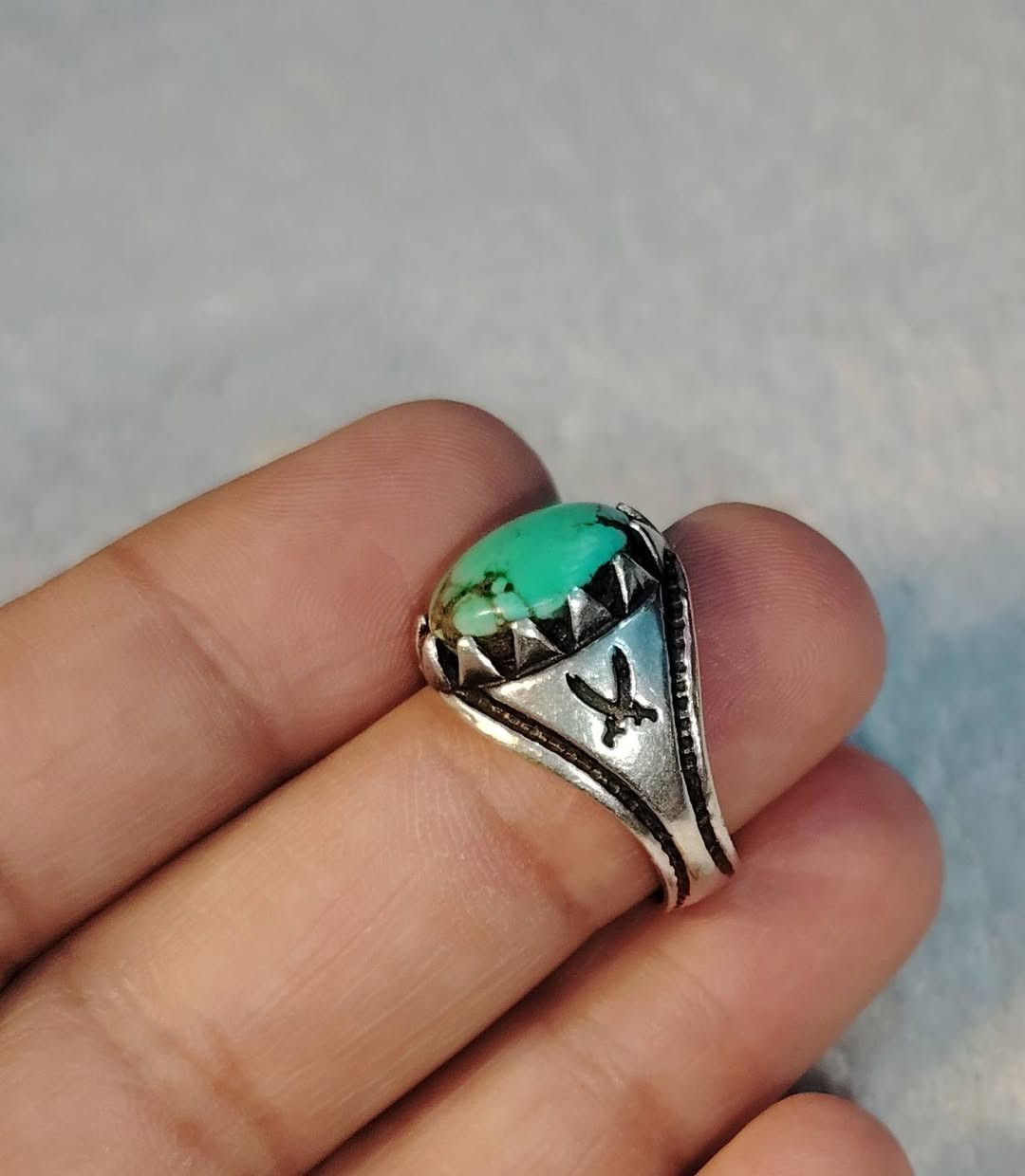 نيشابوري صافي سعره ٥٠ الف توصيل بغداد ***********
