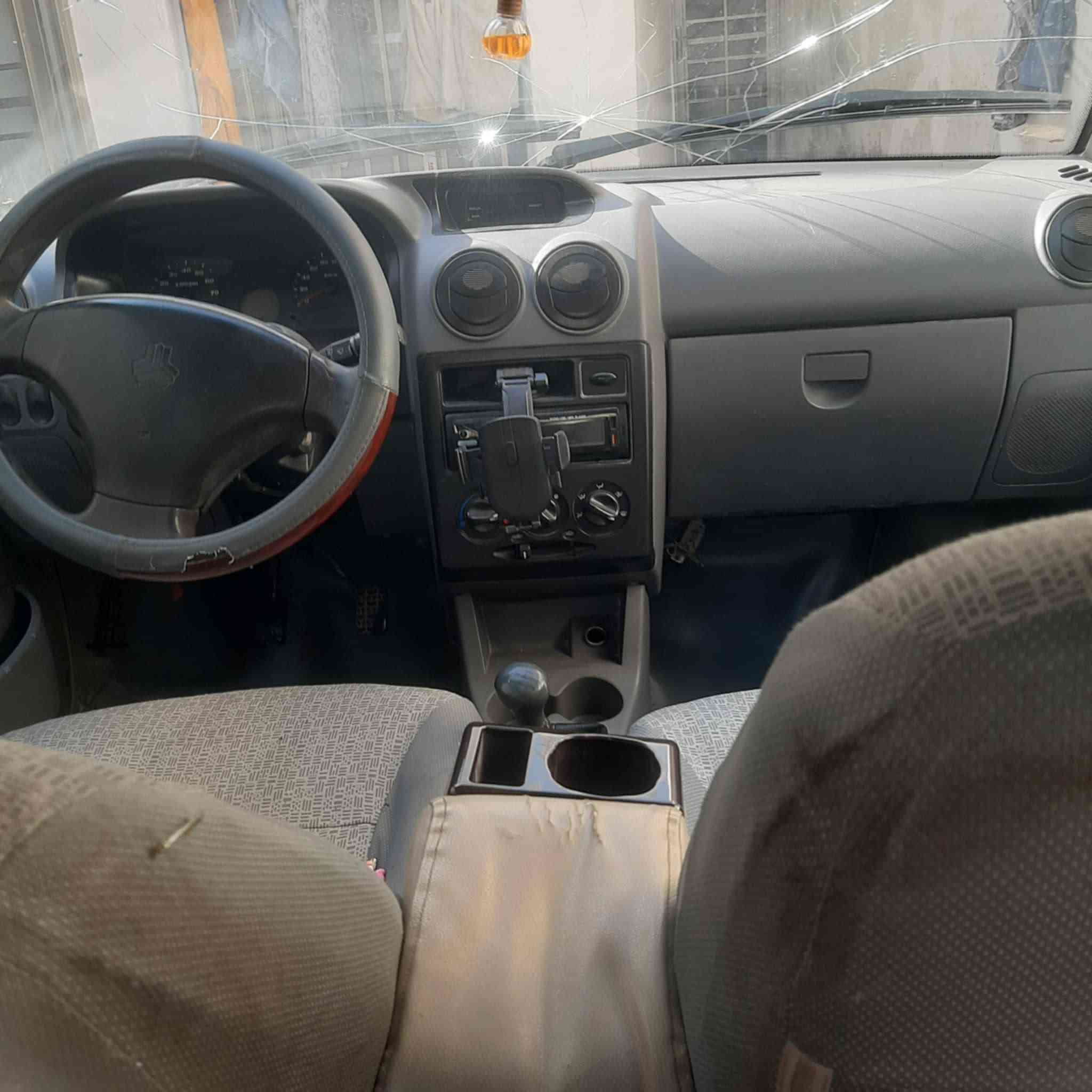 السلام عليكم سايبه خصوصي الون ابيض موديل 2012 السيارة جاهزه كير محرك تخم تاير حداديه كلش زينه بيه باب وجاملغ جهه السايق اني مبدلهن بيدي اثر ضربه بصيطه ماواصله لدواخل اصوليه رقم بغداد صدامي راعيه موجود بكربلاء السعر 20وبيه مجال بصيط هذه رقم الهاتف ***********
