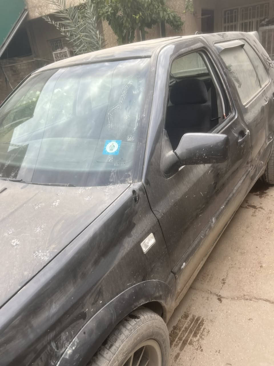 سلام عليكم  كولف نفخ  موديل ٩٣  محرك جديد تبريد جيد كشر  دعچ ة بالباب خلف السايق  ببها مشكلة كير مينمر اببعلك كيير كايم  قفلها ٣٠ مكانها غزالية  ٠***********
