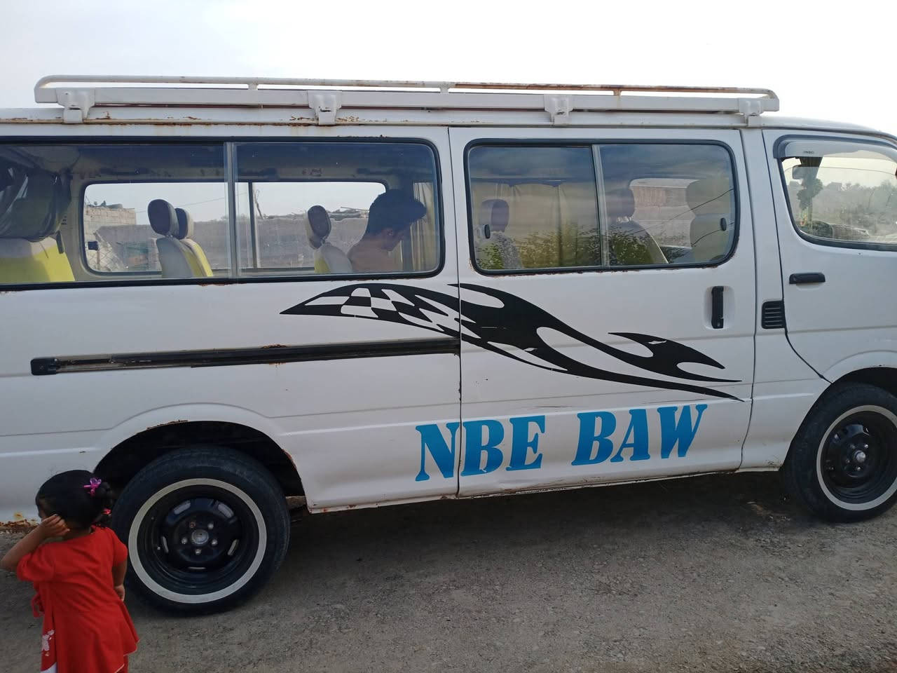 فتون موديل 10 رقم احمر ناصريه
مكينه كير اكسل كفاله غرفه نضيفه تايرات جدد 
سياره ما عايزها شي السعر 3مليون  .والشراي بيه خير ويدلل ***********
