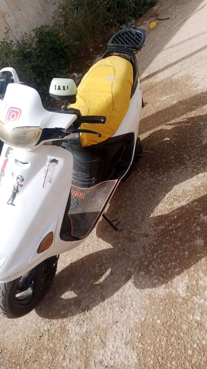 السلام عليكم شباب دراجات ثنين فراشه شغالات ثنينهن كدامك وحده معايزه شي وحده عوزه ترتيب بس كفرات وتربيب لا بخار لاتنقيص كلشي مابيهن 

السعر ٤٠٠ثنينهن وبيهن مجال قليل 
المكان النجف ابو صخير


**إذا كنت صاحب هذا الإعلان وتريد حذفه لأي سبب، رجاءا أرسل رسالة إلى الدعم الفني**