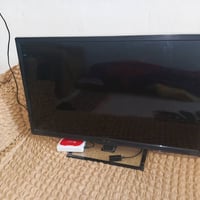 شاشة مستعملة للبيع شاشة حجم 32 دون نت شاشة شعالة كاملة نضيفة  مع ستلاي...