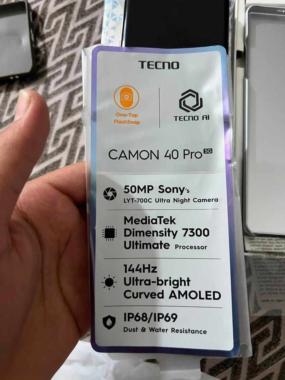 سلام عليكم جهازCAMOH 40 PrO 5G الذاكره 256 رام 12 جهاز نضيف بمعنا الكلمه سعر350 وبي مجال هذا رقمي ***********العنوان البصرة خور الزبير
TECNO AI
ТЕСПО
