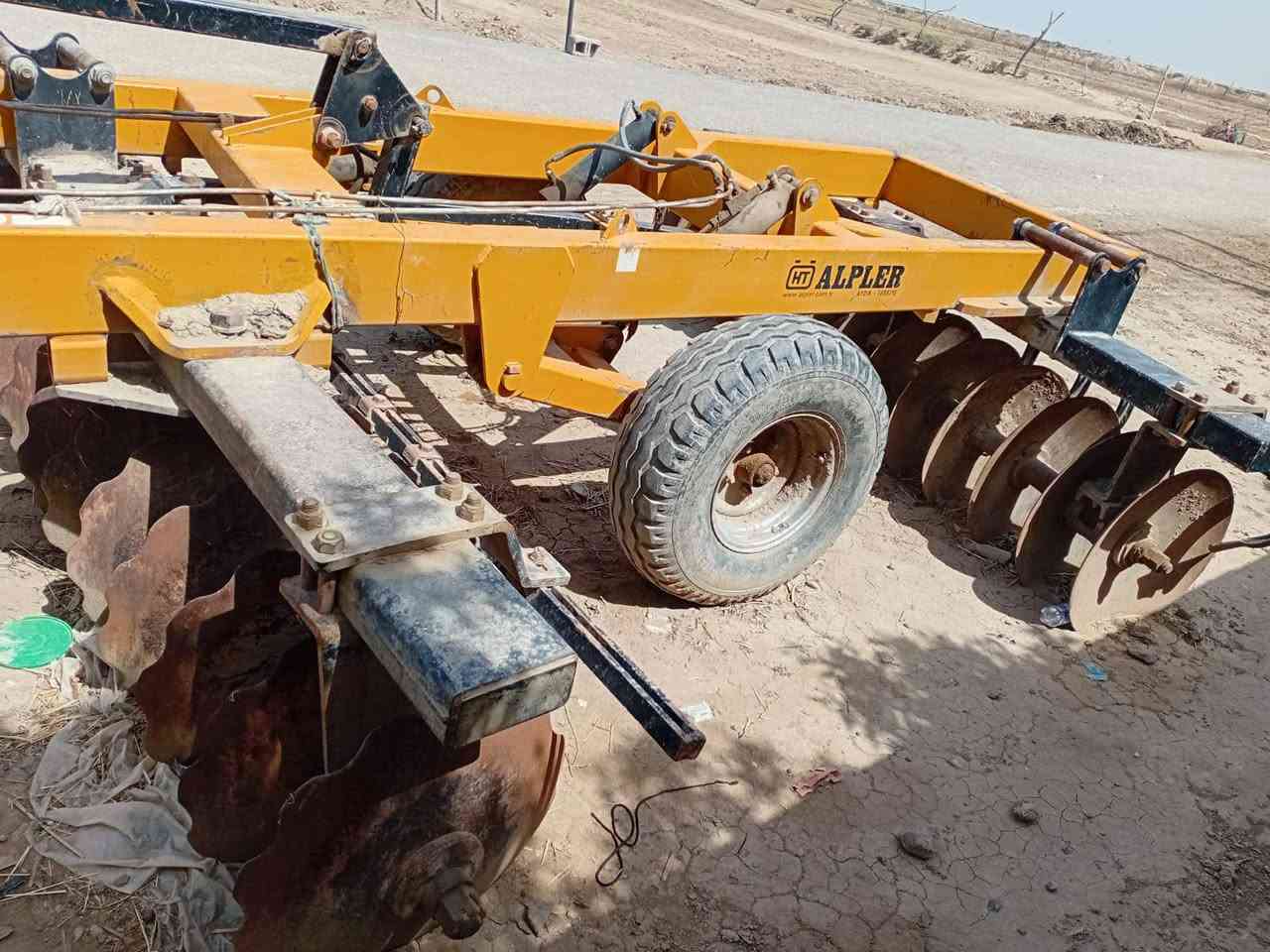 للبيع حجم 28البلير جاهز للعمل المكان العماره المجر السعر اتصل مكلف بلنشر ***********
