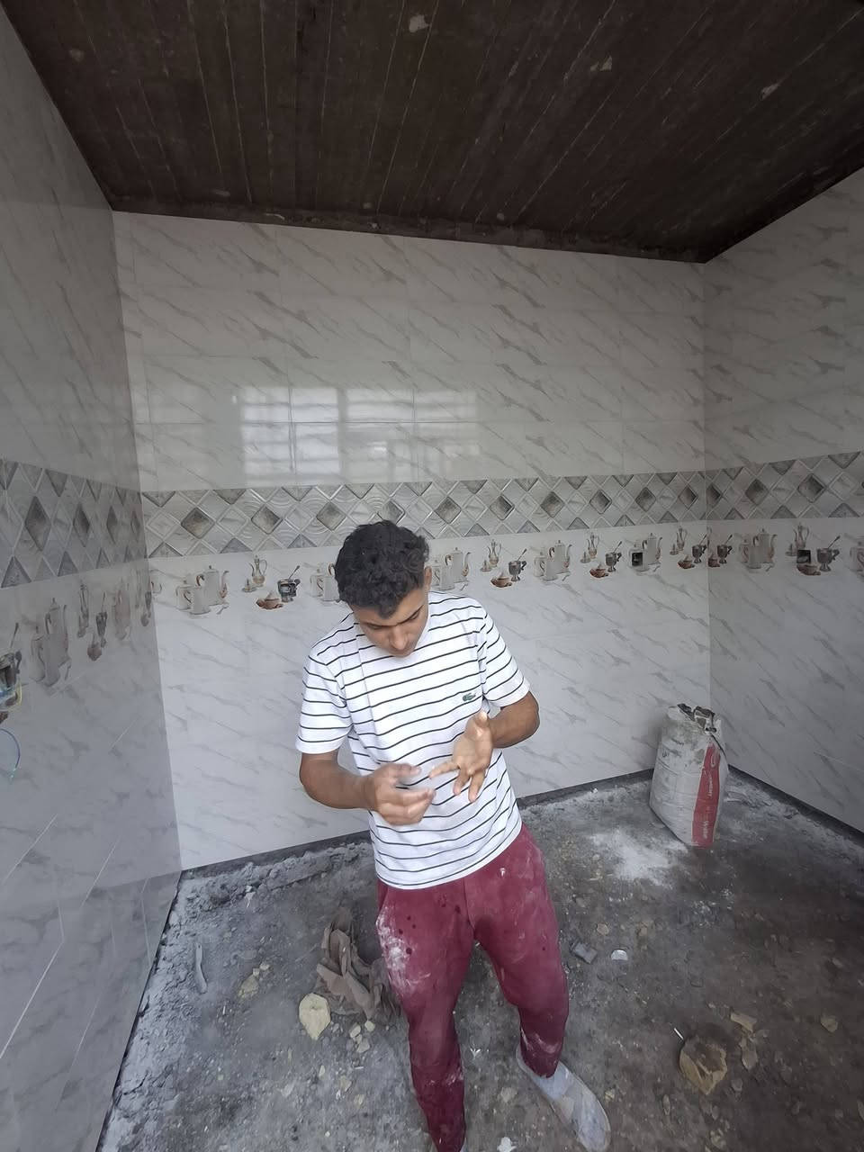 سلام عليكم خلفه سيراميك متفرغ
***********
