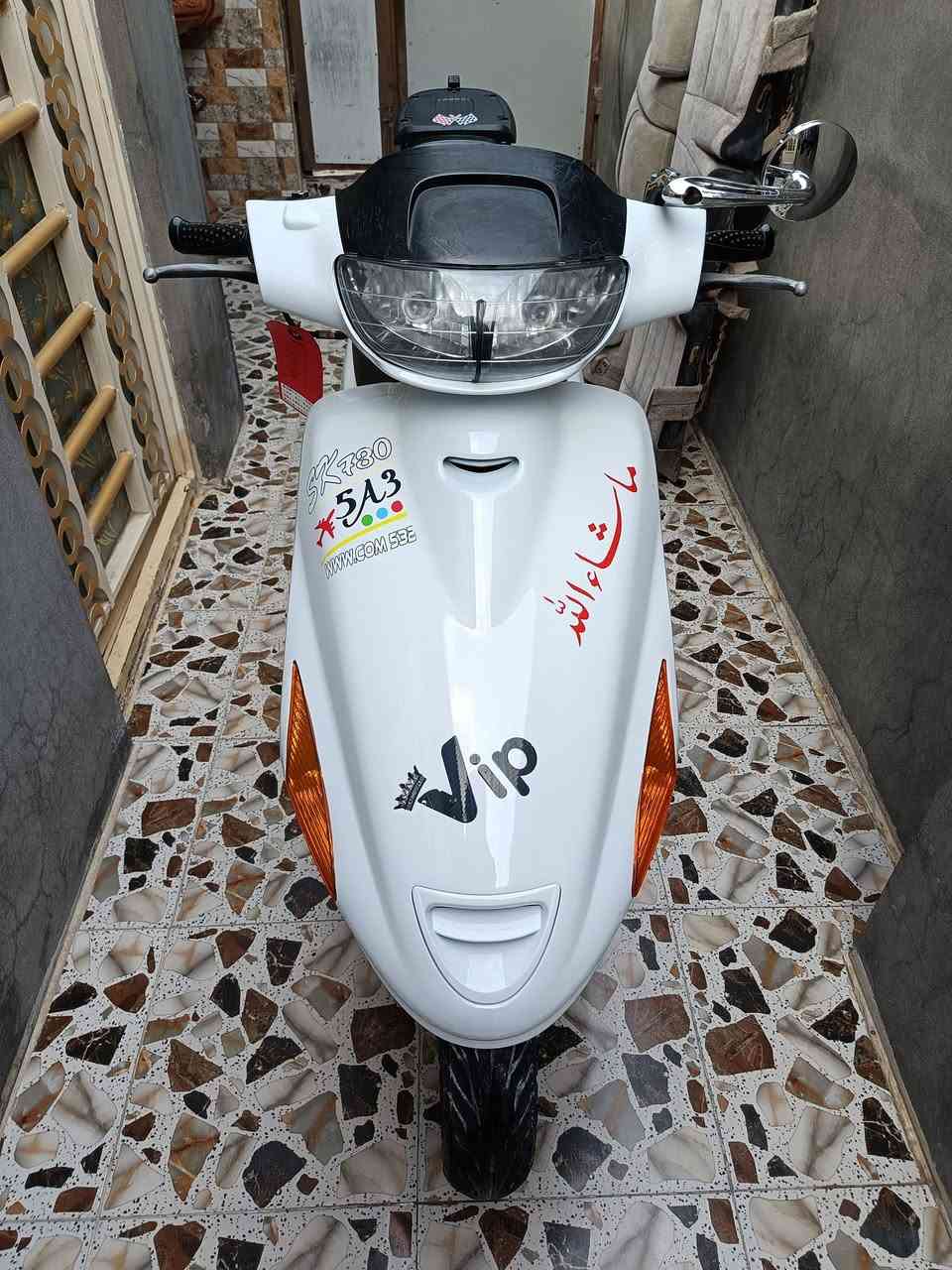 فراشه فحل حاويه صاله 20 يوم من طالعه 
من لوكيل كفاله عامه 550 بيهه مجال 
مكاني نجف ***********
