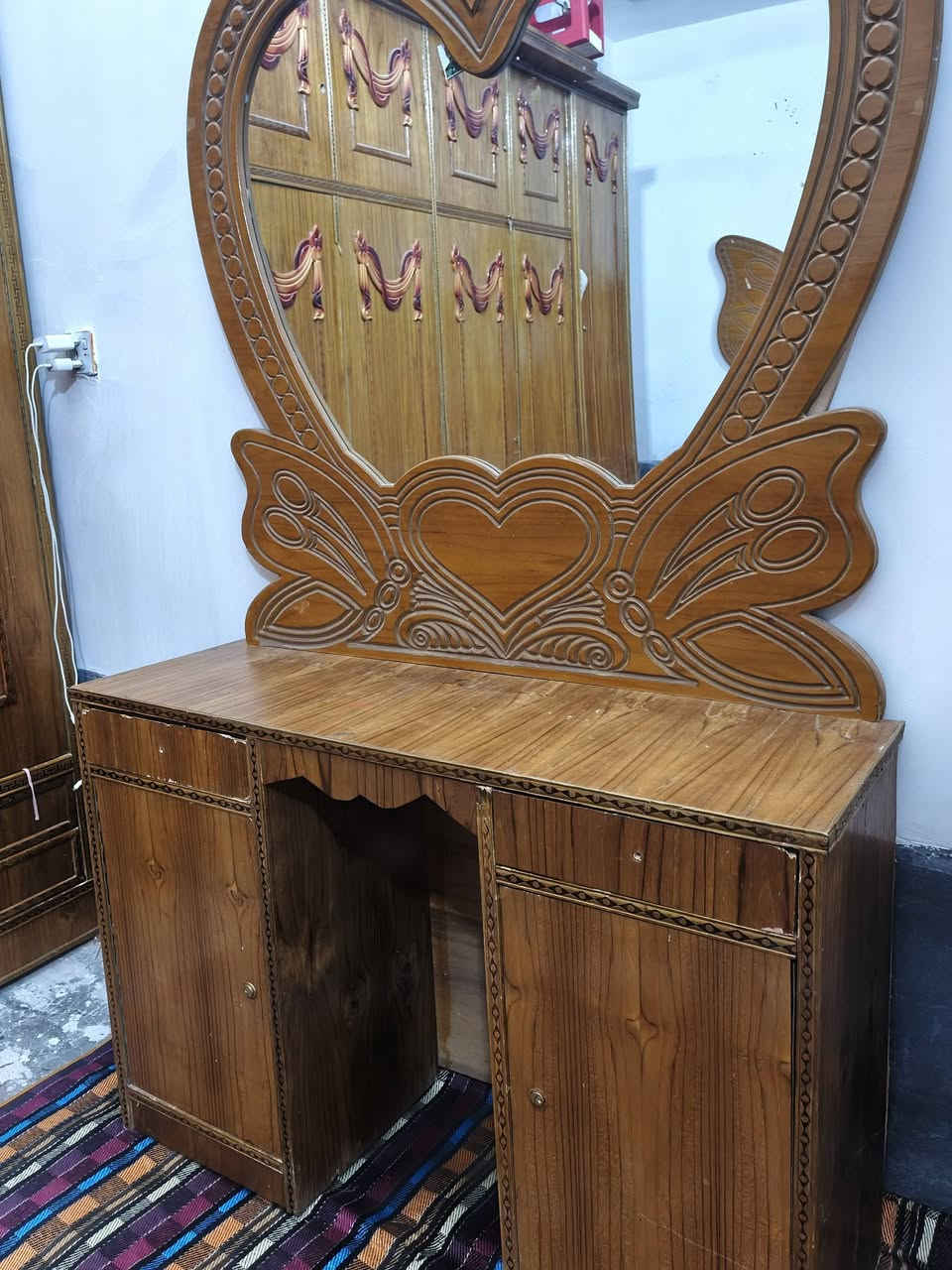 غرفة نوم صاج عراقي. عوز تالحيضات بصيطه بدون زاوية. 800.الف مكان النجف


**إذا كنت صاحب هذا الإعلان وتريد حذفه لأي سبب، رجاءا أرسل رسالة إلى الدعم الفني**