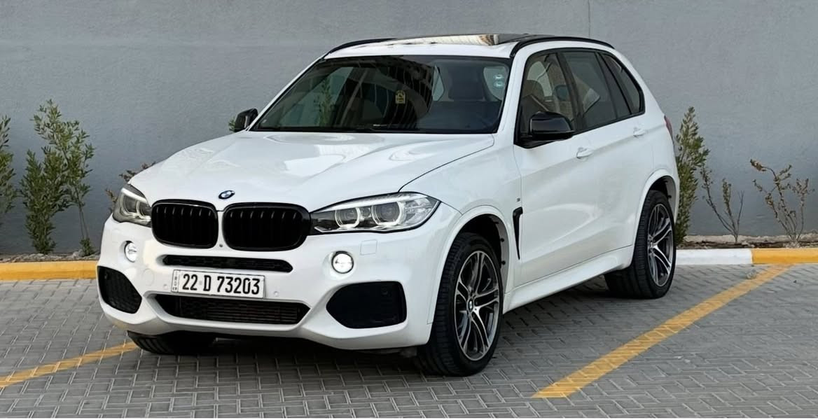 السلام عليكم
‏BMW X5
موديل 2014 فووول مواصفات 
وارد خليجي وكالة العروش 
مكينه N55  35 Twin turbo 
ماشيه 145 الف                                                
بصمه دخول + تشغيل

ثلاث انظمة قيادة
قمارة بنوراما 
ابواب شفط 
صندوق كهرباء 
بردات بل بوب
دشبول ليزري متغير
شاشه كبيره m
كت كامل مال M سياره 
 دركه m
دعاميات m
ويل كب 20 m. 2 سايز
شباك m
كامرات 360
 مع حساسات خلفية امامية
 لايتات LED ولايت زينون بلادي داينمك
داخل جلد قرميدي 
كشنات كهرباء متعدد الحركات 
كشنات خزن ميموري
انارة ترحيب مع شريط led حول المقصورة الداخلية 
شاشة كبيرة مع تحكم ماوس 
اخوان السياره بيه مواصفات هواي بعد
سياره بيه قطعتين صبغ 
بدون دواخل بدون ايرباك 
رقم اربيل سنويه وهزه ورقم جديد
تريد تحويل تريد وكاله حاضر
مكان السياره المنصور او الغزاليه
للستفسار ***********
