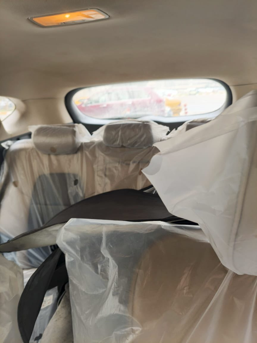 توسان خليجي 16 مكفوله محرك 2000 حساسات خلفي امامي مري شفط منضومه زنون بصمه كامره خلفيه تخم تاير صدرخلفي أمامي جديد رقم بغداد انكليزي السعر 185 بيها مجال اتصال***********
