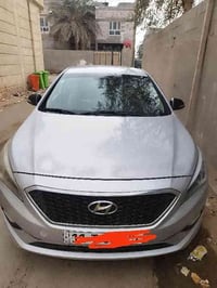 سياره سوناتا  موديل 2016خليجيه   وسونار موجود  شنو بيها ومابيها  لهلال...