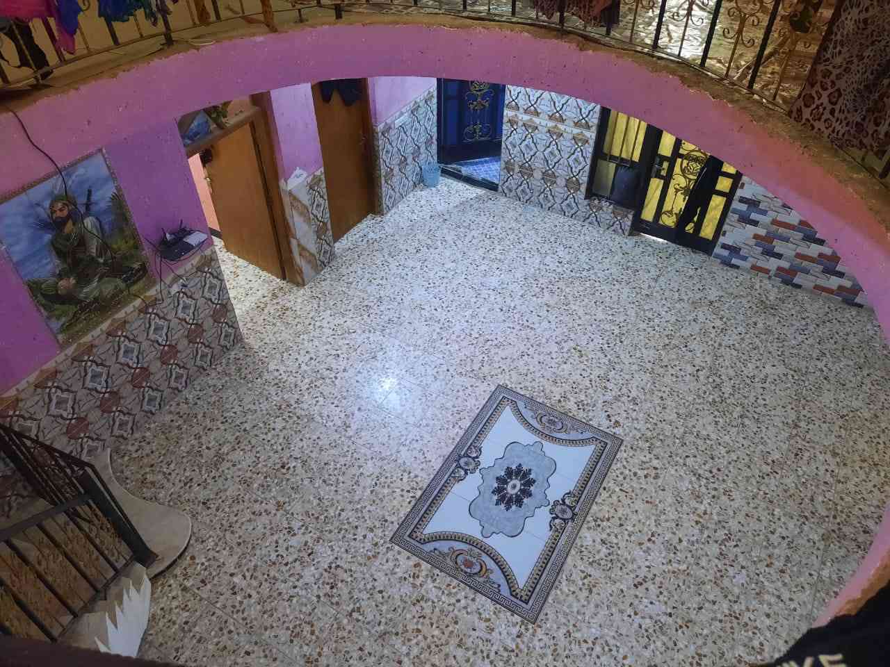 السلام عليكم 
بيت للبيع مع قطعة ارض 
سند ٣٥
المساحه نصف دونم البناء ٣٠٠متر 
بناء طابوك طابقين يحتوي الطابق الأول  على ٢غرف نوم وصاله واستقبال وحمام ومطبخ بارد وحار
والطابق الثاني ٣ غرف نوم واستقبال وحمام ومخزن 
وكذالك تواليت خارجيه وحمام خارجي 
متوفر كل الخدمات ماء كهرباء وتبليط لحد لباب بيت جاهز من كل الخدمات 
العنوان تقاطع النهروان مقابل القريه النفطيه للإستفسار 
***********
