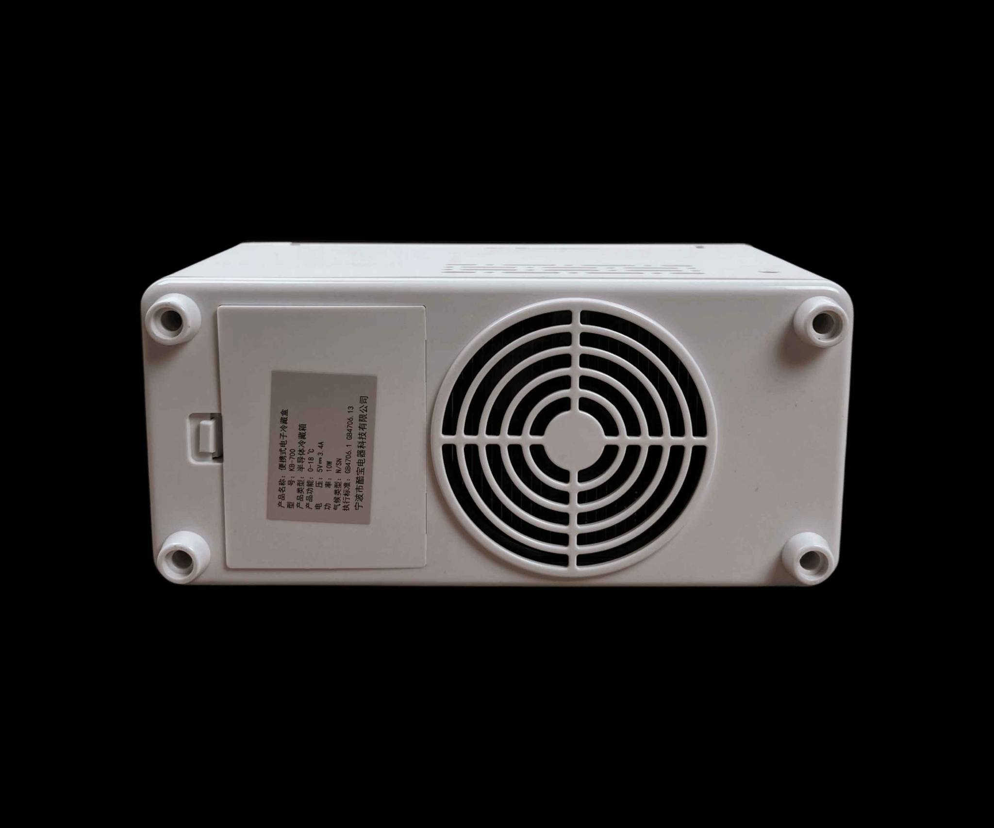 الاستخدامات

حفظ الأنسولين والأدوية الحساسة للحرارة أثناء السفر أو التنقل

مثالية للاستخدام في المنازل، المكاتب، المستشفيات، الصيدليات، والسيارات

مناسبة لحفظ الإنترفيرون، اللقاحات، والمستحضرات البيولوجية الأخرى التي تتطلب تبريدًا ثابتًا

مفيدة للمرضى الذين يحتاجون لنقل أدويتهم بأمان في الرحلات الطويلة أو درجات الحرارة العالية

المميزات

تعتمد على تقنية التبريد الحراري بالشرائح شبه الموصلة (Semiconductor Cooling) لتوفير تبريد فوري وثابت بدون ضوضاء أو انبعاثات

شاشة LED ذكية تعرض درجة الحرارة الحالية والطاقة وحالة المروحة بوضوح

إمكانية التحكم بدرجة الحرارة من 0 إلى 18 درجة مئوية حسب الحاجة

نظام طاقة مرن يعمل بعدة طرق

1. بطارية ليثيوم مدمجة قابلة للشحن (نموذج NCR18650B)
2. محول كهربائي منزلي AC 220V
3. كابل USB للطاقة عبر السيارة أو الباور بانك

مدة تشغيل البطارية من 4 إلى 10 ساعات حسب درجة حرارة البيئة

خاصية الشحن الذكي التي تسمح باستخدام الجهاز أثناء الشحن

تصميم مدمج وخفيف الوزن يسهل حمله في الحقيبة أو السيارة

نظام أمان مدمج للحماية من الحرارة الزائدة أو الشحن المفرط

تبريد سريع مع مروحة تبديد حرارة فعّالة تضمن ثبات الأداء

المواصفات التقنية

نطاق التبريد: من 0 إلى 18 درجة مئوية

الجهد الكهربائي: DC 5V خارجي

قدرة التشغيل: 10 واط عند استخدام الكهرباء الخارجية  5 واط عند استخدام البطارية

محول الطاقة: إدخال AC 220V، إخراج DC 5V 3A

سعة البطارية: 1600mAh – بجهد 3.7 فولت

عمر البطارية: من 4 إلى 10 ساعات حسب درجة الحرارة المحيطة

مدة الشحن: 3–5 ساعات أثناء التشغيل، أو 2–3 ساعات في وضع الإيقاف

التبريد: بدون فريون – صديق للبيئة

الملاحظات

يمنع وضع سوائل مباشرة داخل الثلاجة لتفادي التلف

يجب الحفاظ على فتحات التهوية غير محجوبة أثناء الاستخدام أو النقل

يُفضل شحن البطارية كل 3 أشهر عند عدم الاستخدام الطوي بغداد, العراق


**إذا كنت صاحب هذا الإعلان وتريد حذفه لأي سبب، رجاءا أرسل رسالة إلى الدعم الفني**