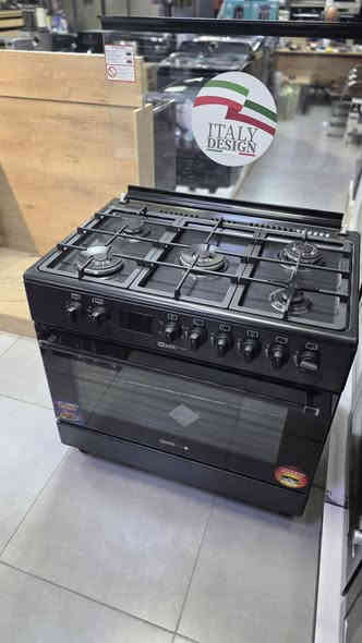 #طباخ_انسايد_INSIDE
الحجم الخارجي: 90 سم عرض × 60 سم عمق تقريباً
عدد الشعلات: 5 شعلات غاز (تشمل شعلة قوية مركزية triple-ring)
سطح الطهى: غاز مع دعامات حديد مصبوبة (Cast Iron)
خاصية أمان: جهاز إيقاف تلقائي للغاز في حالة انطفاء اللهب (Flame-failure device) فول سيفتي
الإشعال: إما كهربائي تلقائي أو يدوي
الباب: زجاج مزدوج (Double-glass door) مع إضاءة داخلية للفرن
ضمان: (٣)سنوات
ملحقات: رف شبك للفرن، صينية عدد (٢) ، وتبسي عدد (١)
مناسبة للغاز الطبيعي (NG) أو غاز البوتان/البرِبتان (LPG) مع تحويل

للحجز او الاستفسار مراسلت الصفحة او الاتصال على الرقم (***********) او زيارة احد افرعنا

🔵🔵🔵🔵🔵🔵🔵🔵

✳️ اهلا وسهلا بكم في 🌹
✳️الفرع الاول - كرادة خارج مقابل حلويات ابو رافل المعرض مفتوح يوميا من الساعة ٧ صباحا الى ٦ مساءا 
✳️الفرع الثاني- البنوك - مجاور مرطبات الصفصاف المعرض مفتوح من الساعة 10 صباحا الى 9 مساءا 
✳️ للطلب او للاستفسار يرجى مراسلة الصفحة
✳️ او الاتصال على ☎️ ***********
✳️ يوجد لدينا توصيل الى جميع مناطق بغداد 🛻🛻🛻
🔆#معرض_المواسم_لتجارة_الاجهزة_الكهربائية
