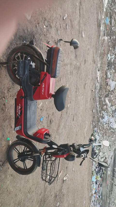 السلام عليكم دراجه شحن للبيع كهربائيات كلها شغاله
السعر 300 الف بيها مجال حك الجيه
العنوان الزعفرانيه، ***********
اتصال شريحه فقط
