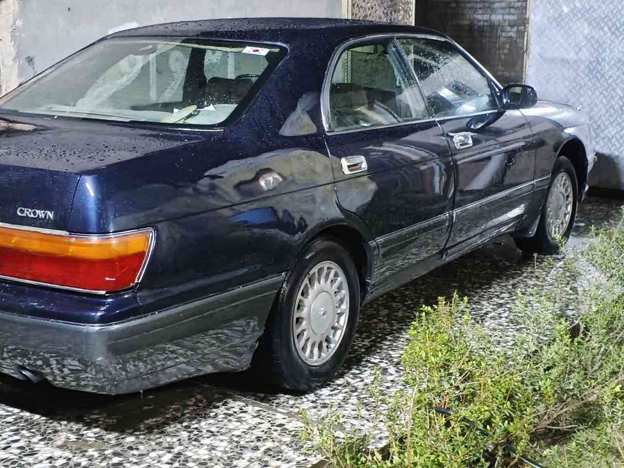 سلام عليكم كراون بطه موديل 94 رقم  انبار انكليزي بسمي مكفوله من الكص ونقل جثه سياره جاهزه لآخر حبايه صبغ درجه أوله العنوان بغداد المعامل السعر 55 وبيها مجال مكينه وكير خير من الله *********** العنوان بغداد المعامل
