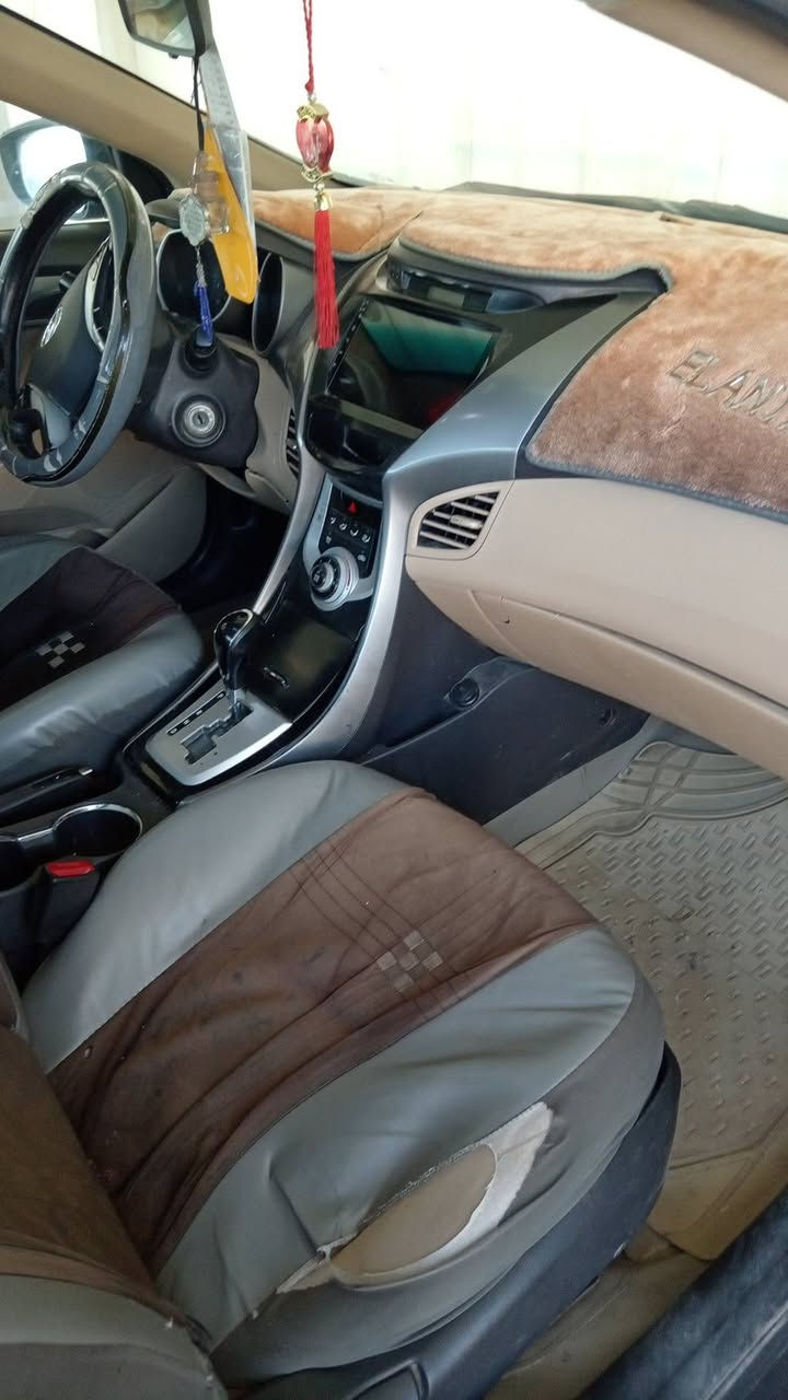 إلنترا للبيع موديل ٢٠١٢ رقم ربيل بيه صبق صفحه خليجي فول سعر ٩٠ ورقه توجد بل فلوجه ***********
