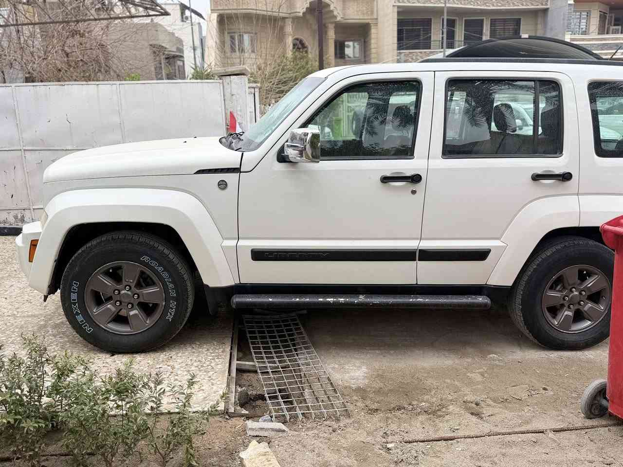 السلام عليكم جيب لبرتي ٢٠١٠نظيفه جدا محرك جيد جدا كير اتو جيد جدا تخم تاير صدر جديد رقم اربيل تحويل آو وكاله السعر ١١$وبيها مجال العنوان بغداد اليرموك وأي استفسار هذا رقمي ***********
