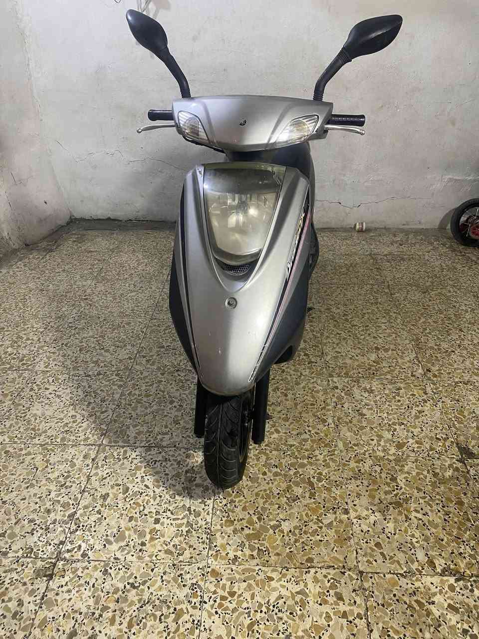 السلام عليكم بريز للبيع دراجه كامله مابيه نقص العنوان بغداد الكفاح السعر 650 رقم الهاتف *********** بيها مجال
