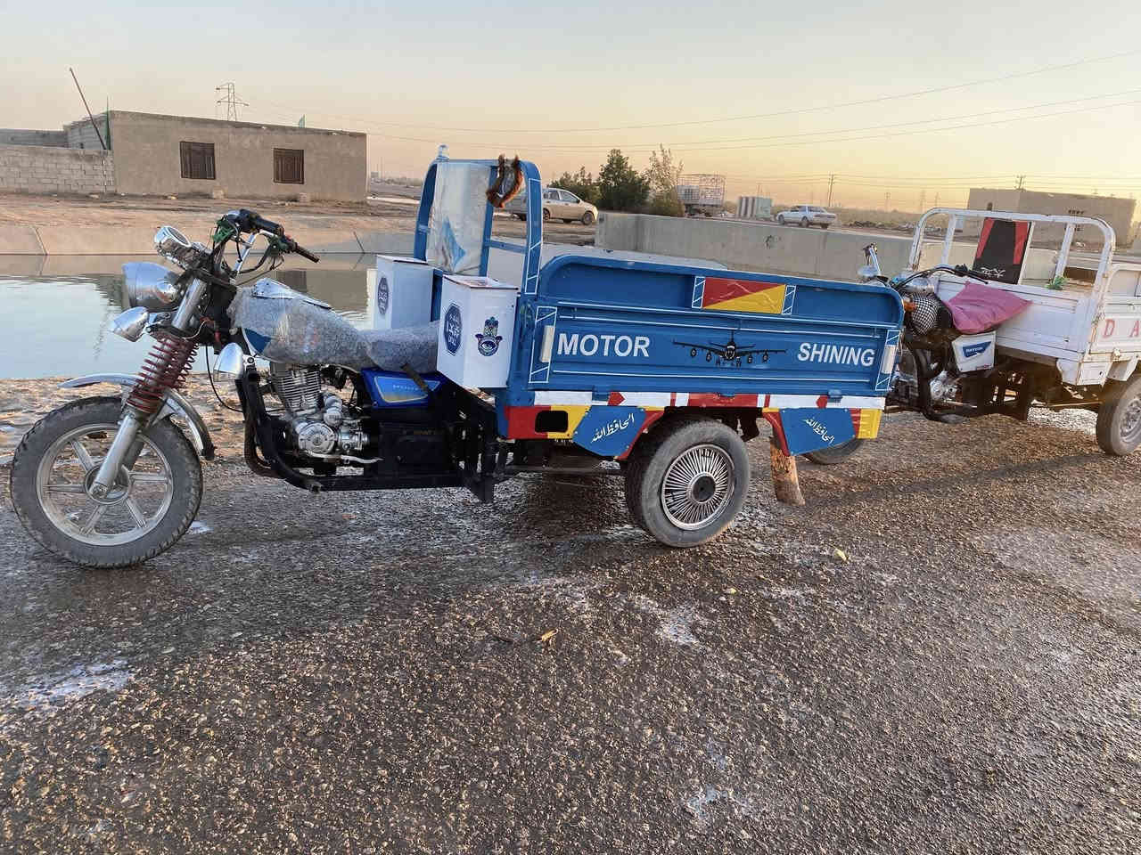 السلام عليكم ستوتات ٢ للبيع الزركه ب مليون و٤٠٠ والبيضه بمليون و٦٠٠ اوراق اصولي البيض محرك كارتون ماعوزهن اي شي وهاذا رقمي ***********
