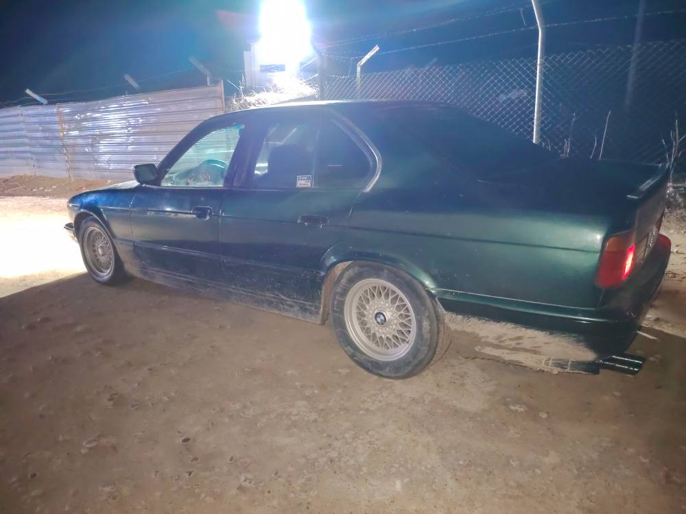 بئيم موديل91 كيرمكينه به شه رت مكينه25كيرعادي ارم بلاستيك هه ولير جام كارباي تاخم تايه ويل نويه سياره كي هه تا بلي خاوين جوانه لايت زينويه داخي زور خاوينه بخ لوجواني نرخ 23مجال برايانه ***********واتساب فايبه ر أربيل, العراق
