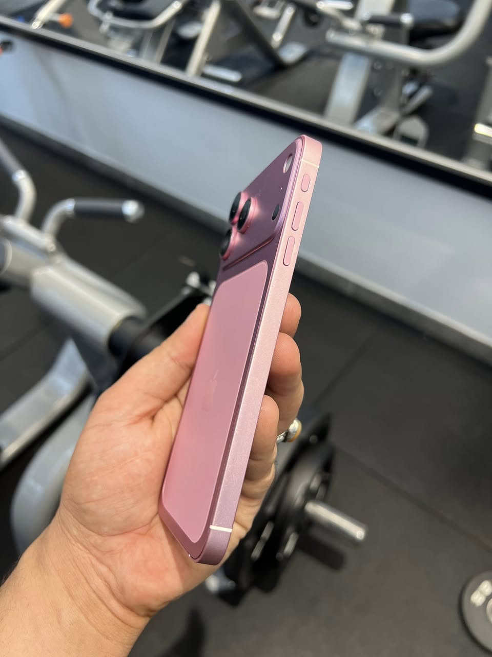 السلام عليكم ايفون Xs MAX  • جهاز محور 17 برو ماكس مكفول كفاله عامه فقط محور ذاكره 256  بطاريه 80% جهاز جديد كلش متوفر توصيل جميع محافضات العراق ***********
