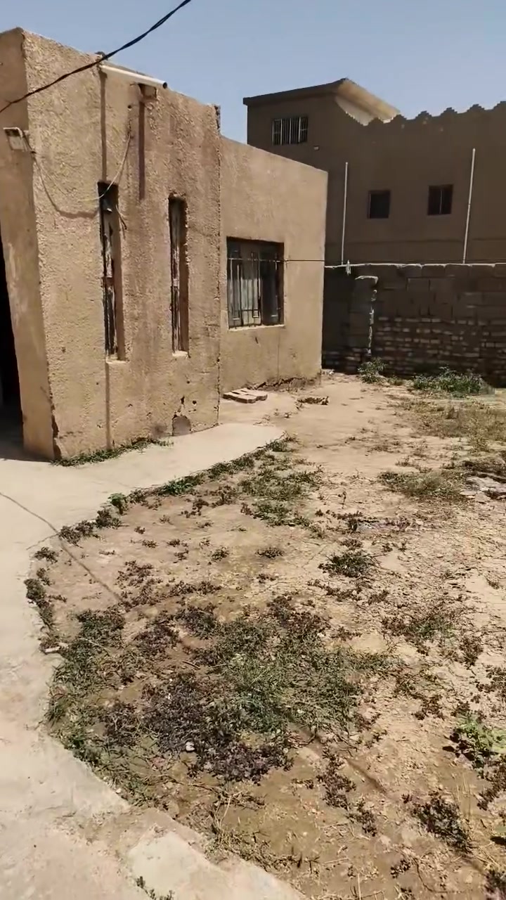 بيت لليجار  في حي الزهراء
***********
