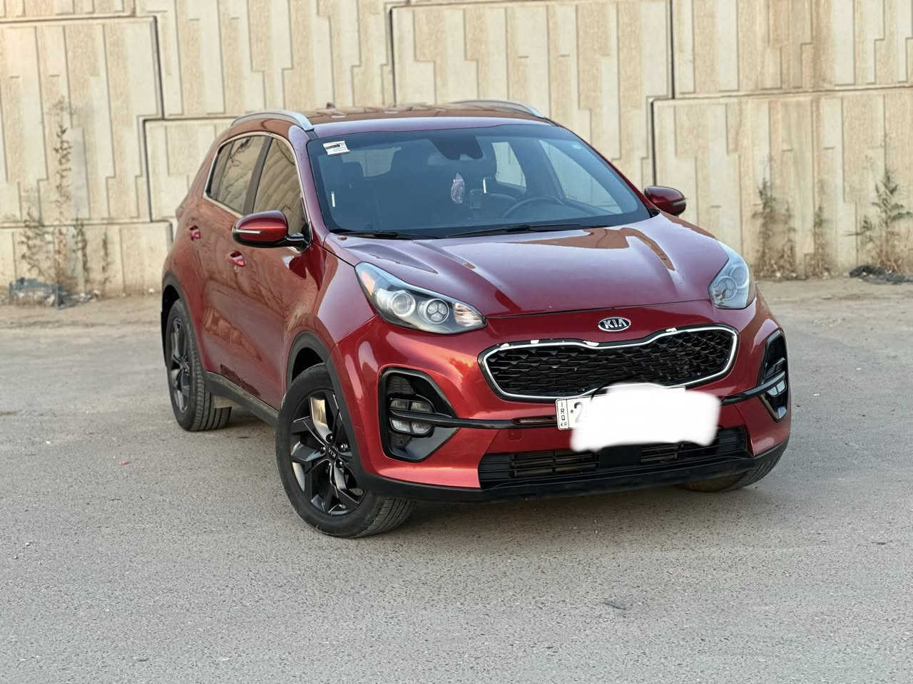 كيا سبورتج 2020 مواصفاات S أمريكي
السياره حادثها  كلش حلو سطحي بدون دواخل ماصدات بلاديات نفسهن قطعه وحده صبغ 
رقم شمالي تحويل وكالة هزه جديده 

S تجي ويل بلاك الجبير شاشه كراسي جلد + تدفئه كامره رادارات 

ماشيه 84 الف سياره حلوه 
مال جناي 

كير مكينه دواخل شاصي كفاله عامه 

سعر 158 
مكانها بابل مركز 
***********
