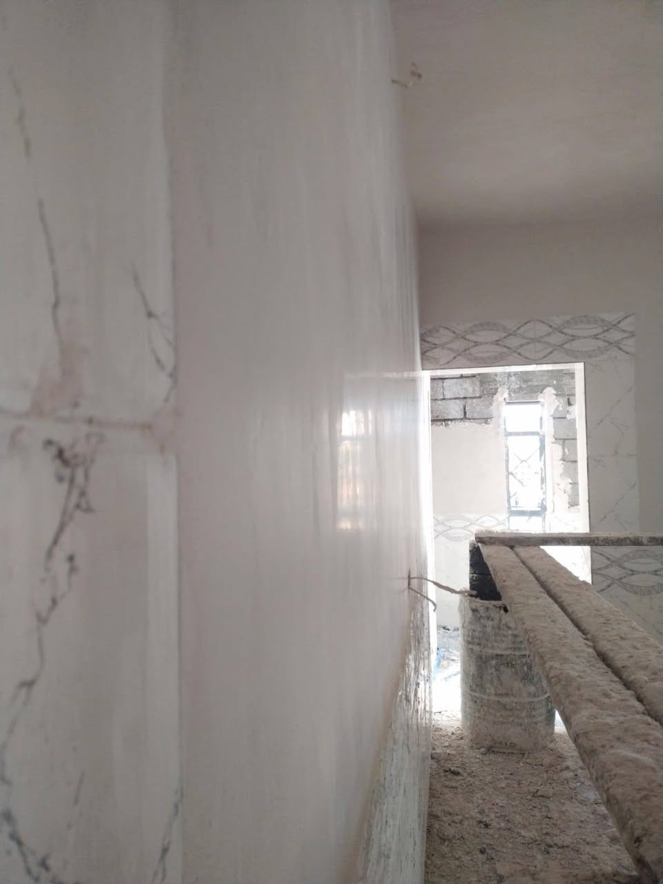 السلام عليكم
لباخ جص اسمنت متفرق 
لبخ درجه اولئ 
كادر شقل نضيف وسريع 
شرط يعجبكم 
اتصل علا ارقم ***********
